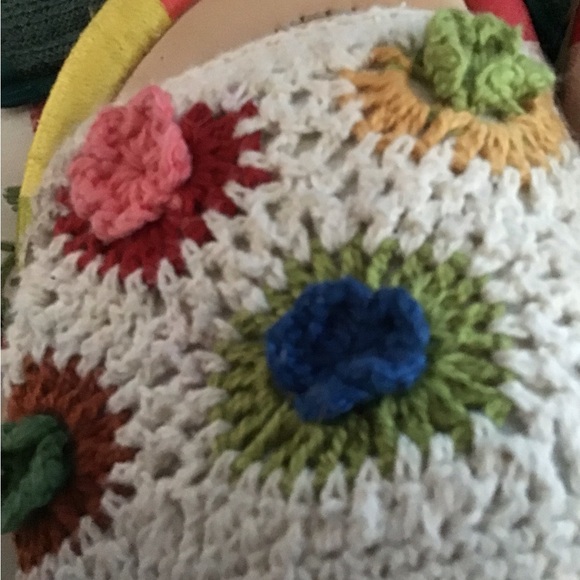 Farm brand slip on summer sandals, crochet sz 6.5-7 - Picture 8 of 8